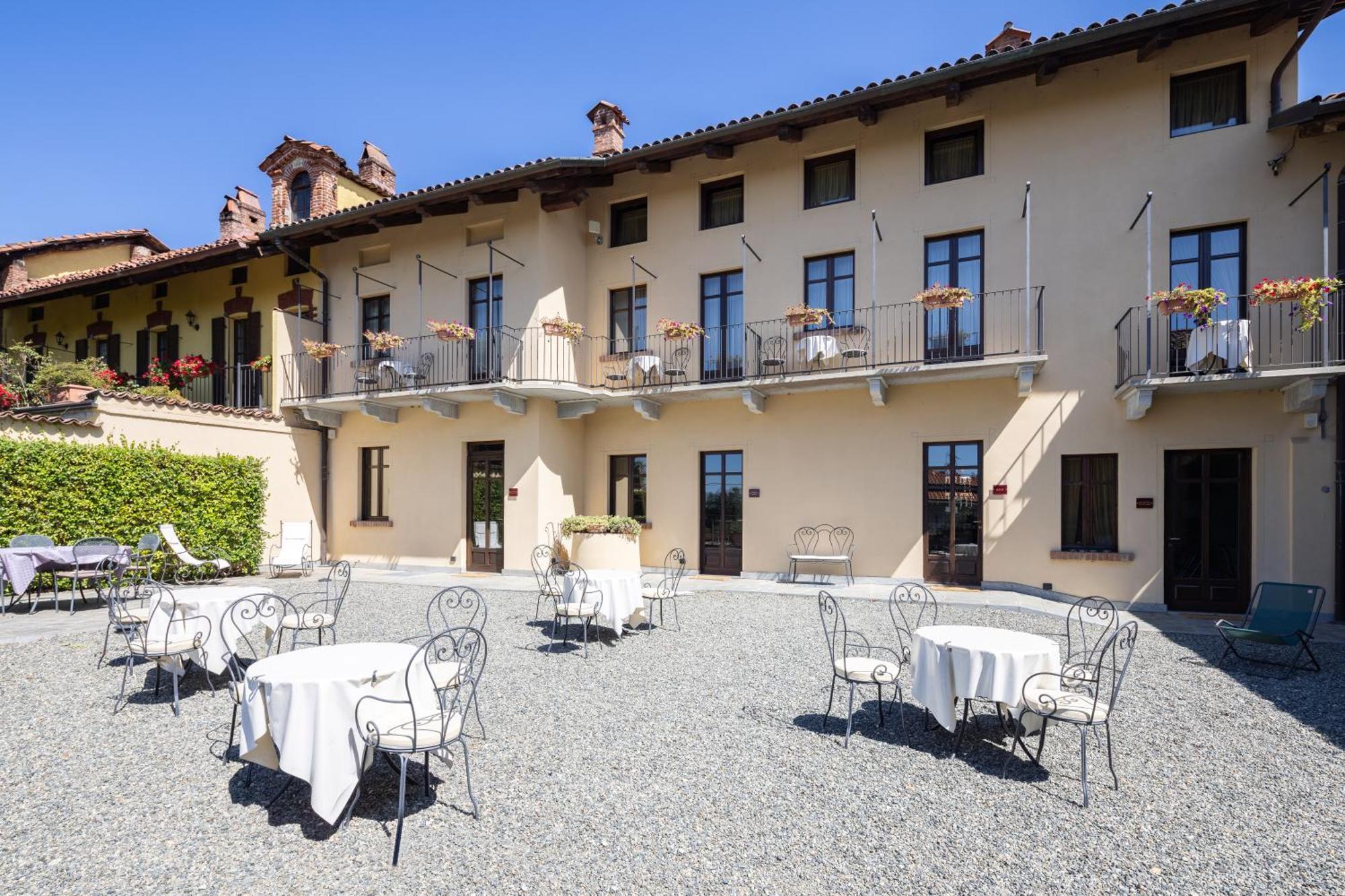Best Western Plus Hotel Le Rondini Сан-Франческо-аль-Кампо Экстерьер фото