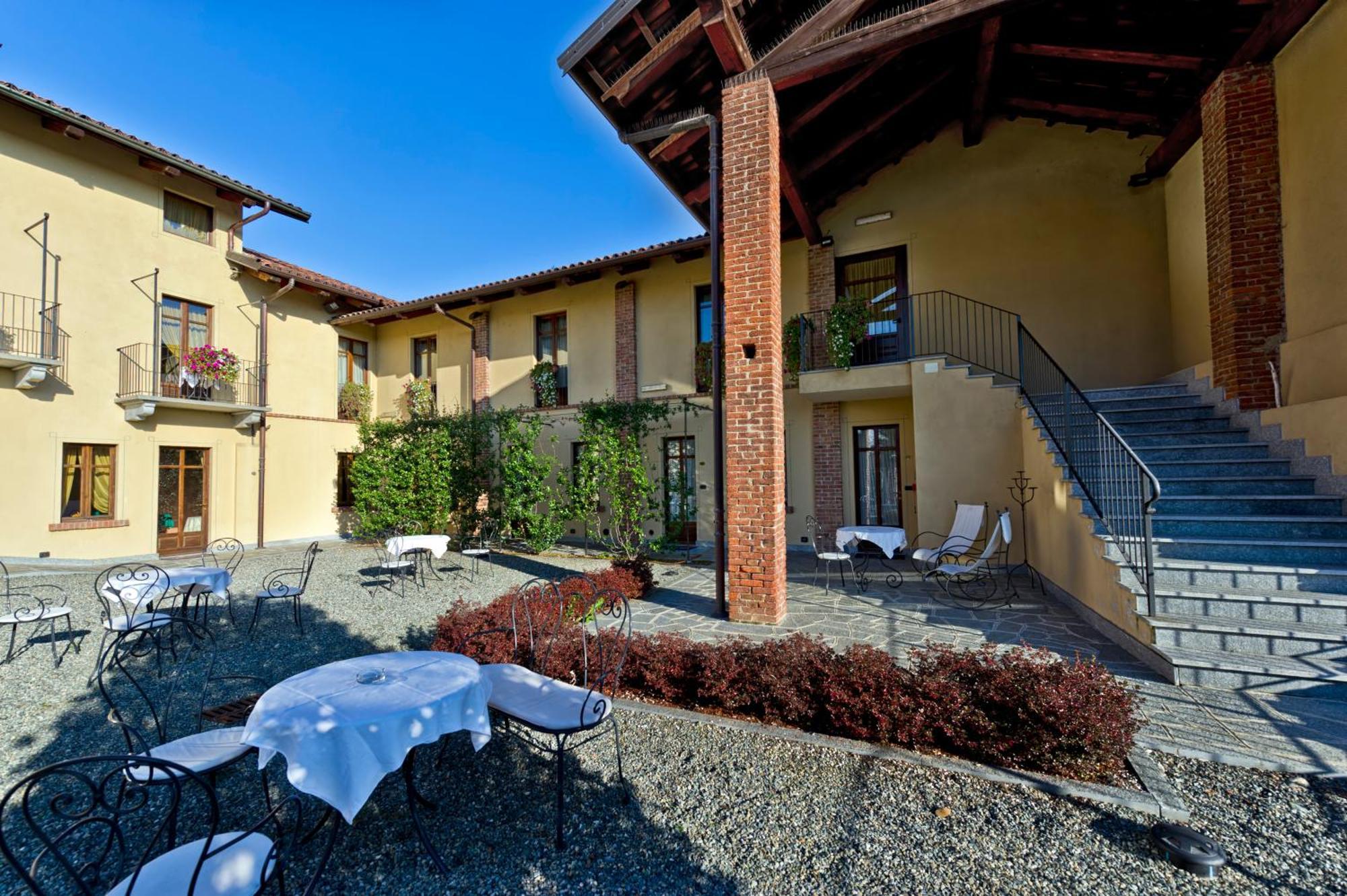 Best Western Plus Hotel Le Rondini Сан-Франческо-аль-Кампо Экстерьер фото
